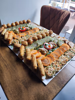 Cocktail bites & canapés 11