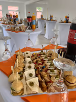 Cocktail bites & canapés 13