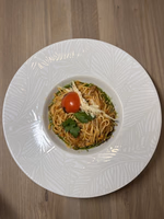 Spaghetti with steak, mushrooms and spinach